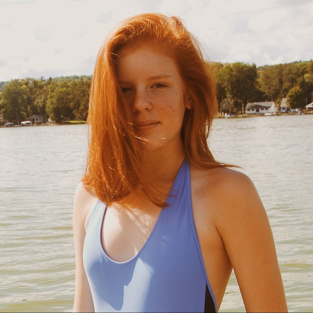 Meet your Posher, Cleo